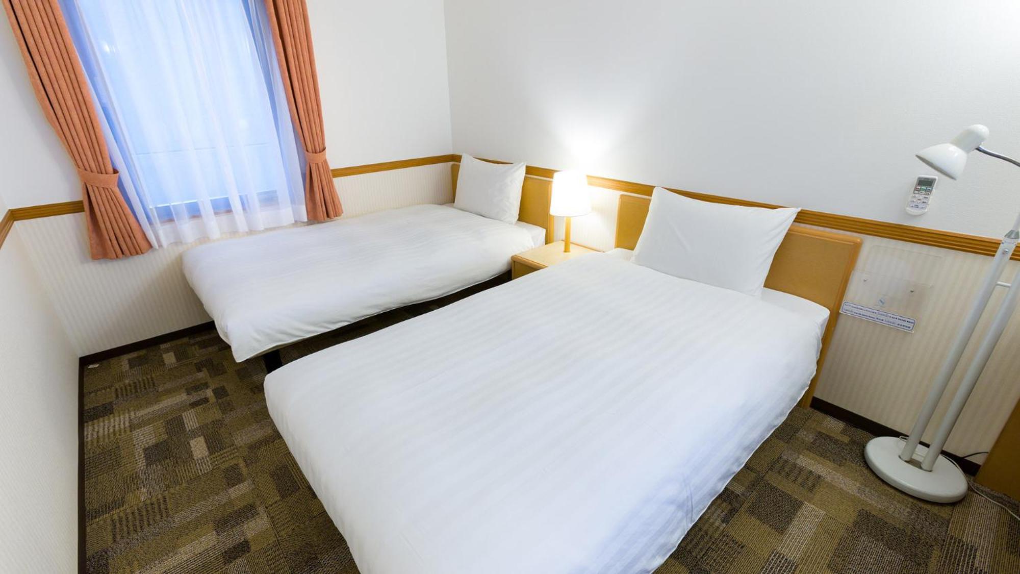 Toyoko Inn Fukuyama-Eki Shinkansen Minami-Guchi Quarto foto
